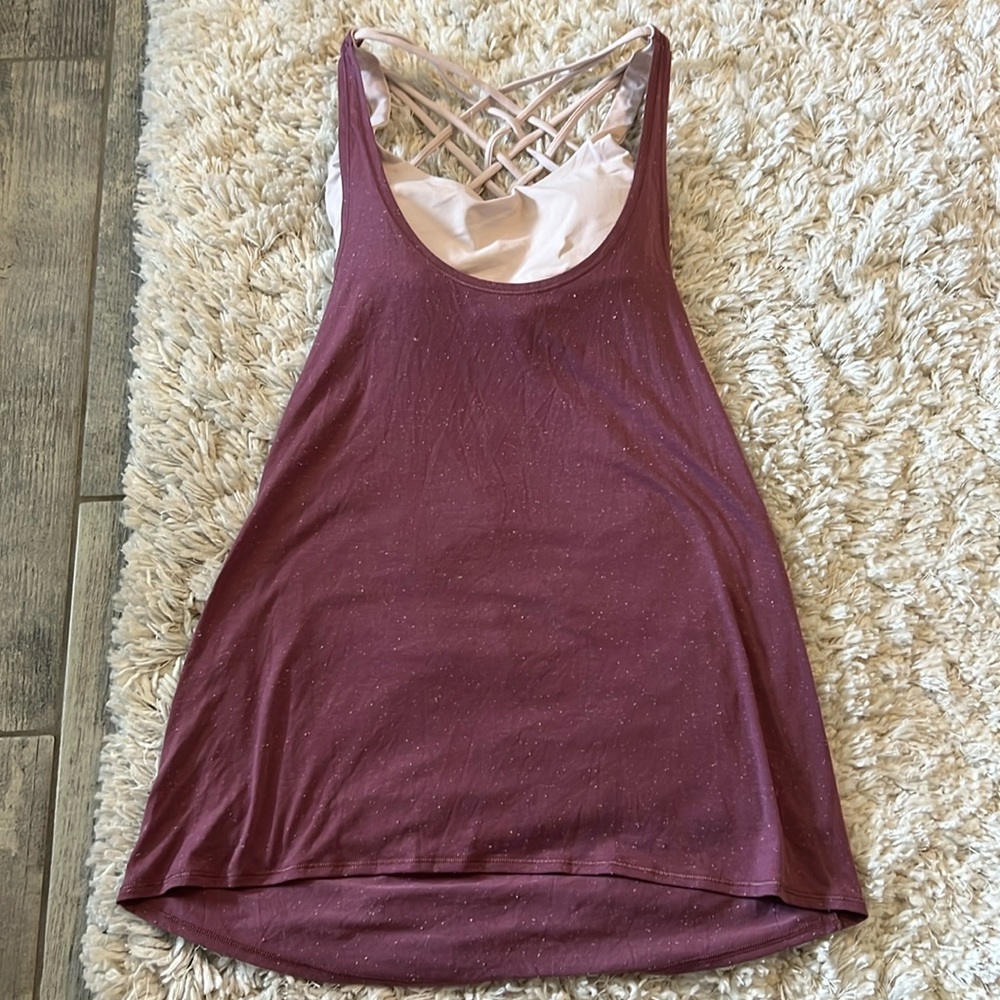 Lululemon mauve pink tank with attched light pink/nude sports bra size 4